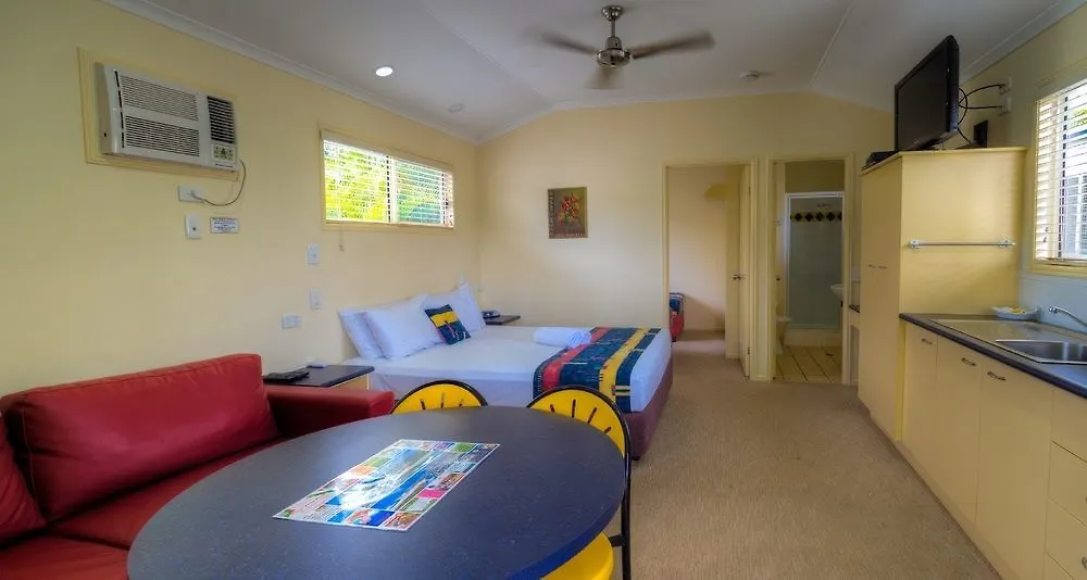 Alex Beach Cabins And Tourist Park Alexandra Headland Austrália